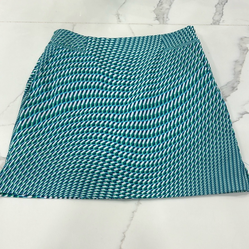 EP Pro Geo Print Golf Skort Jeweled. Size 2 (712)
